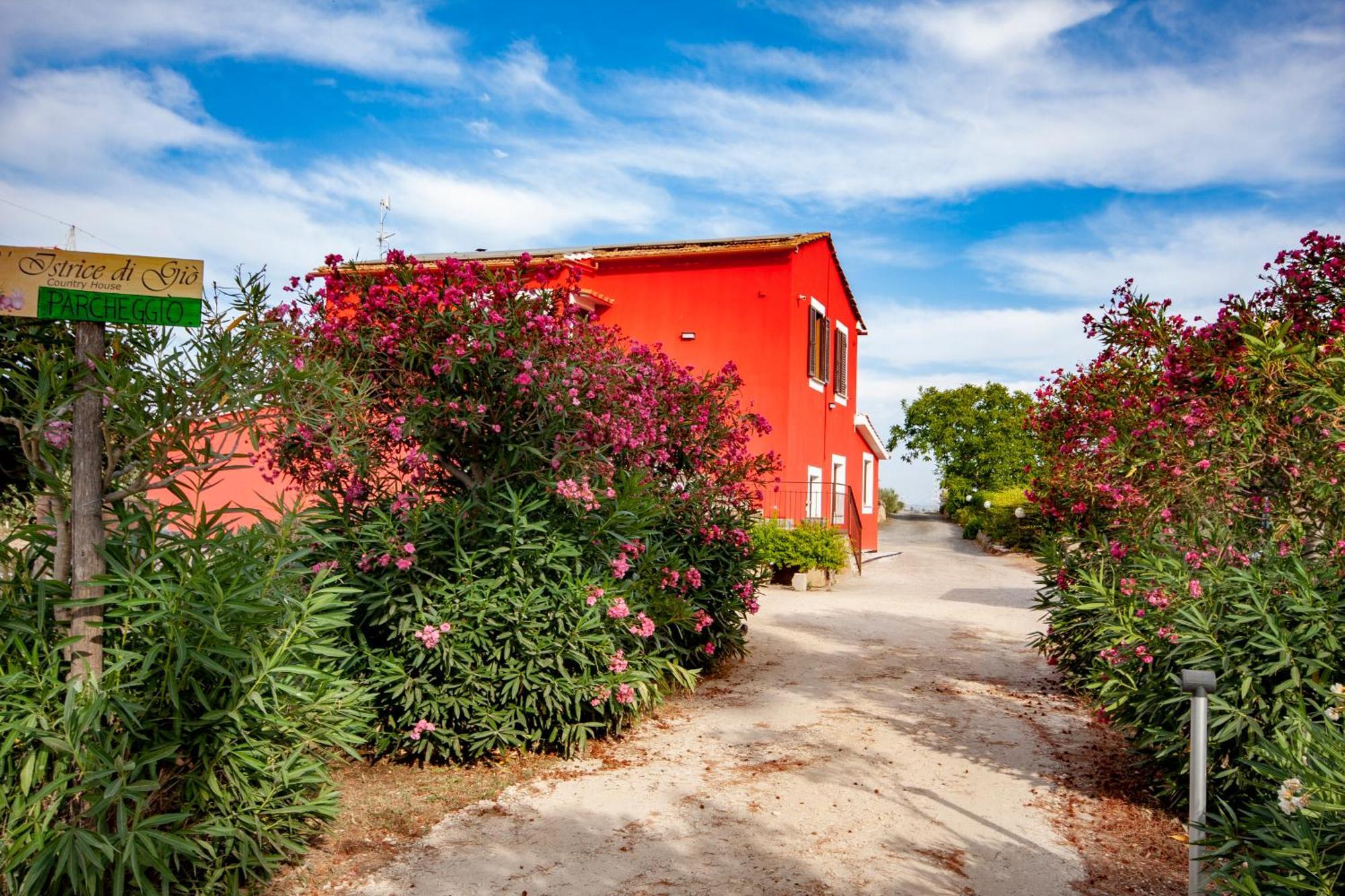 Agriturismo L'Istrice Di Gio Montalto di Castro Extérieur photo